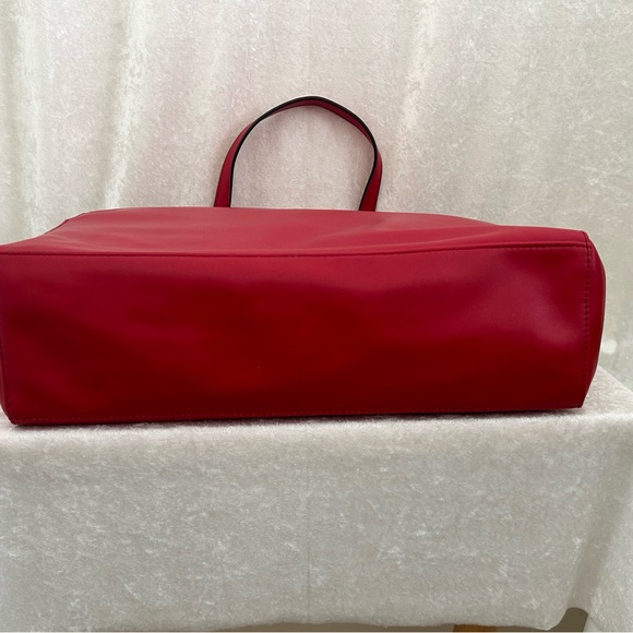 Elizabeth Arden Red Tote Bag - Picture 3 of 5